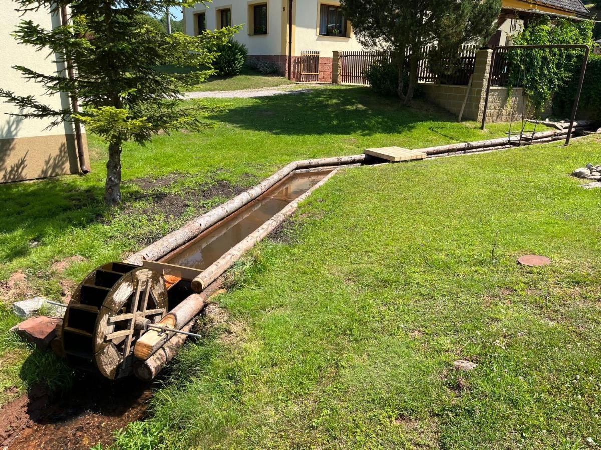 Ubytovani Chotevice Hostinné Kültér fotó